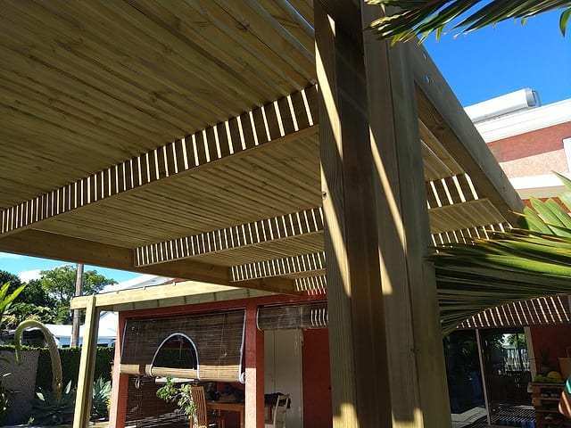 Caillebotis en bois Pergola à La Réunion