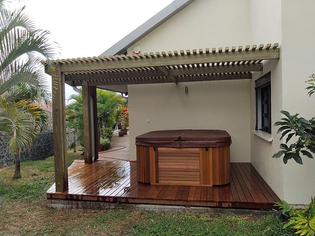 Caillebotis en bois Pergola à La Réunion
